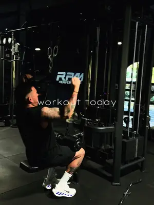 Saturday “ Fun ” Session ! A bit of pulls 🦾 Tomorrow back on the protocol 🔐